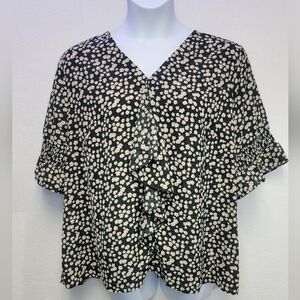 Agnes Orinda Women's Size 3X Short Sleeve w/smocking detail front center ruffle